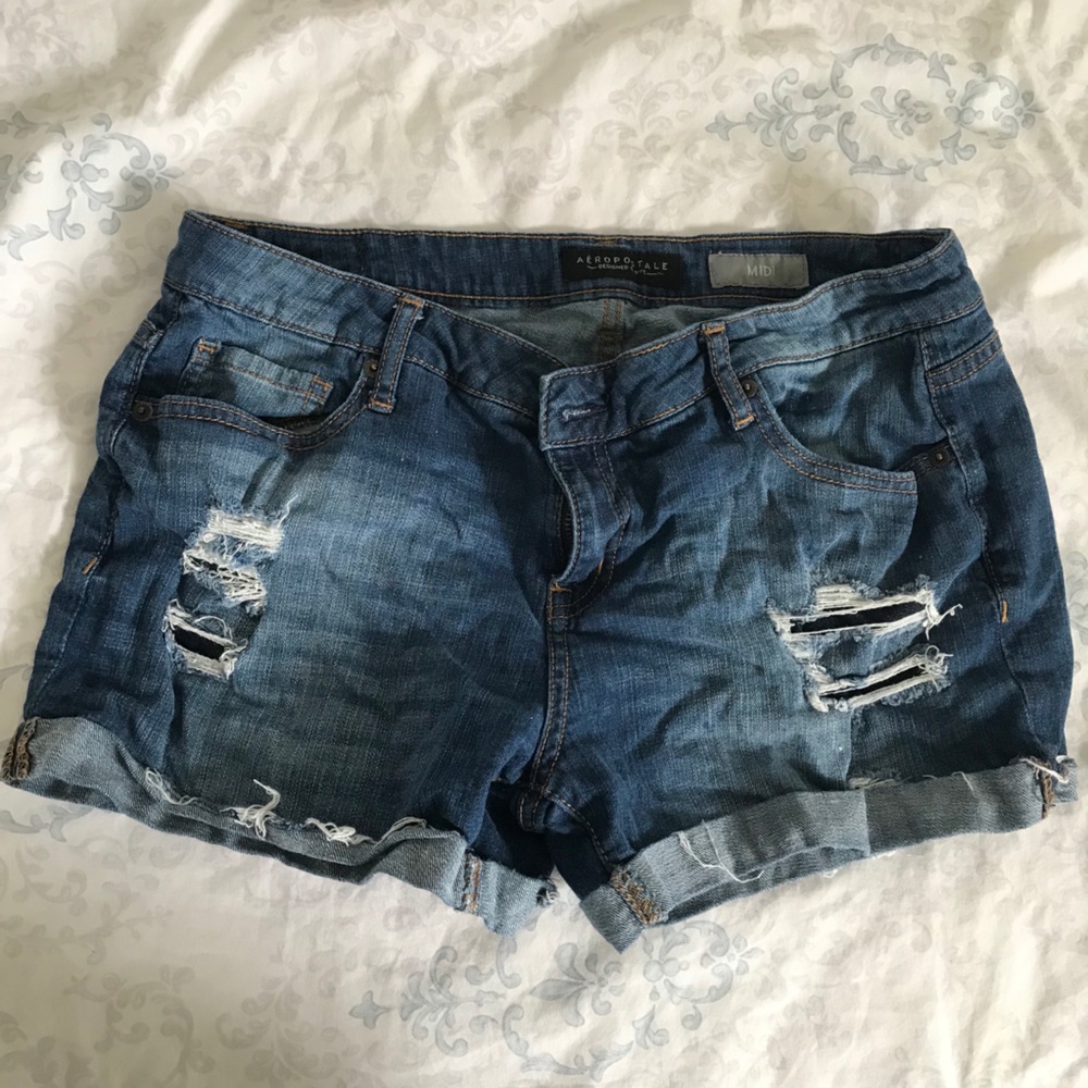( 3 FOR 20) Aeropostale Ripped Shorts